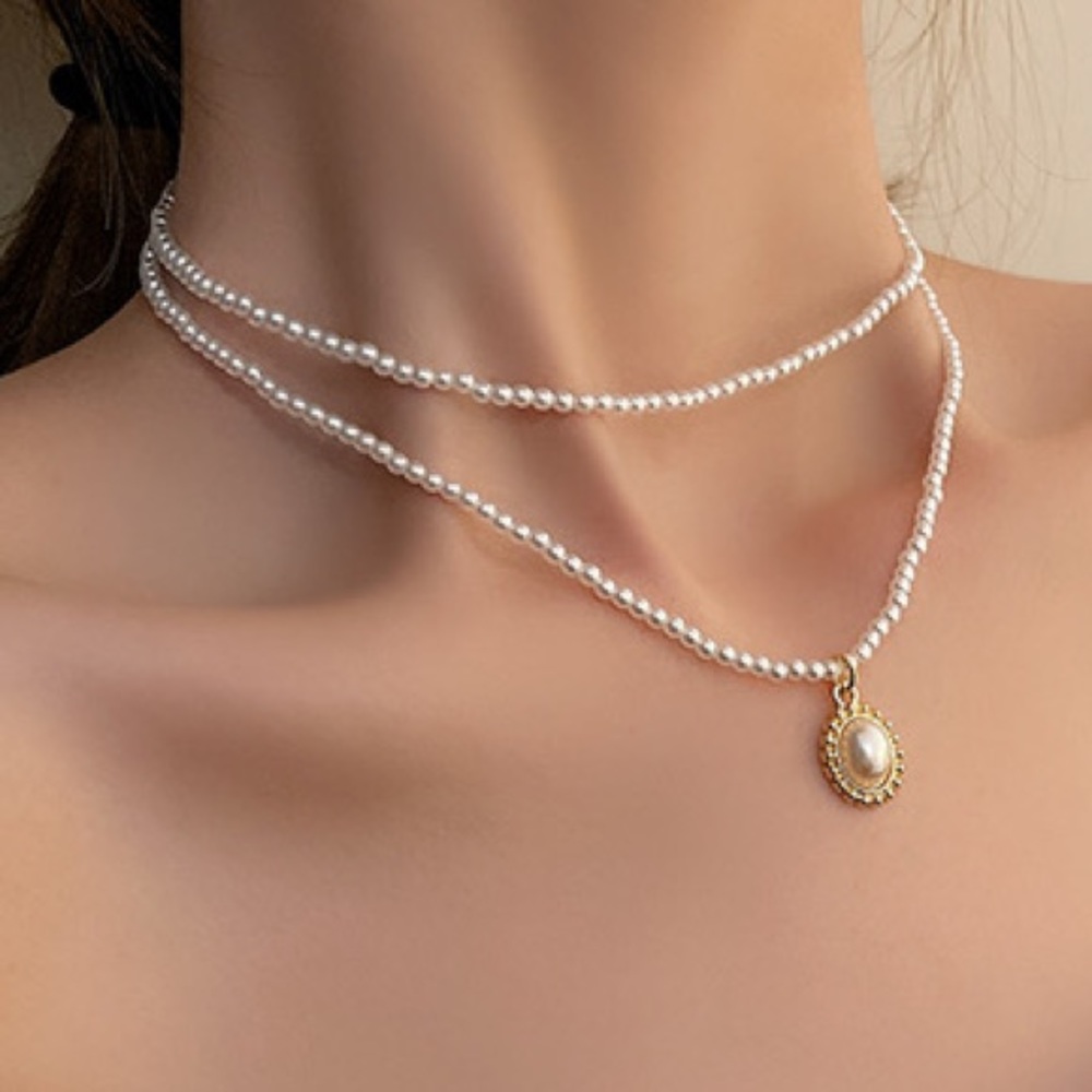 Double pearl chain necklace